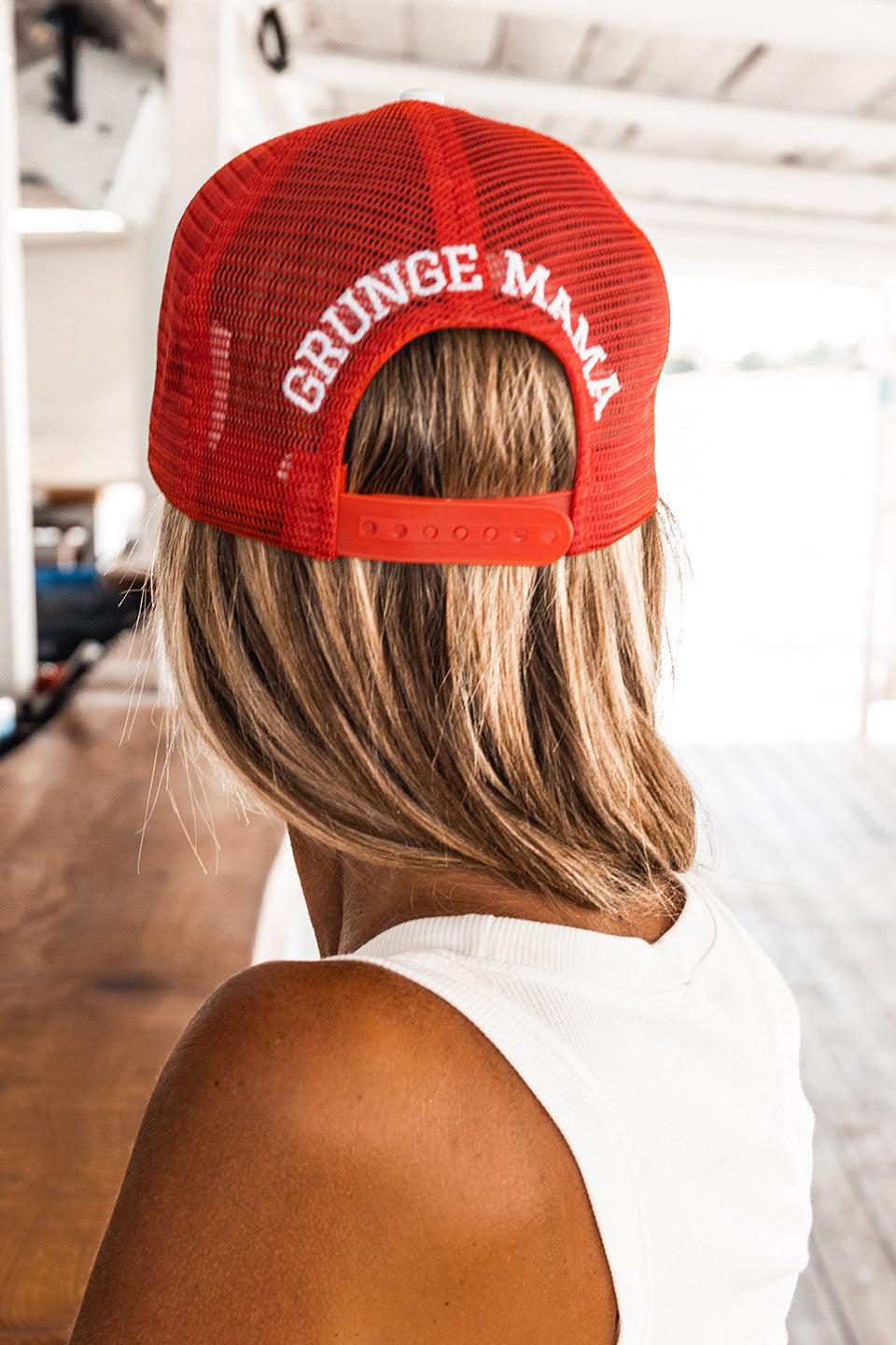 CASQUETTE (R)EVOLUTION grungemama rouge