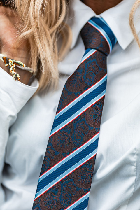 Grungemama Club blue tie