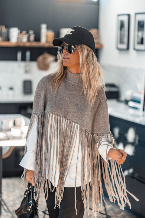 Amelia grey poncho