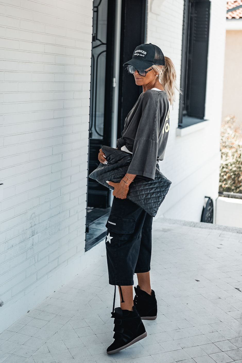 BLACK CAMY BERMUDA SHORTS
