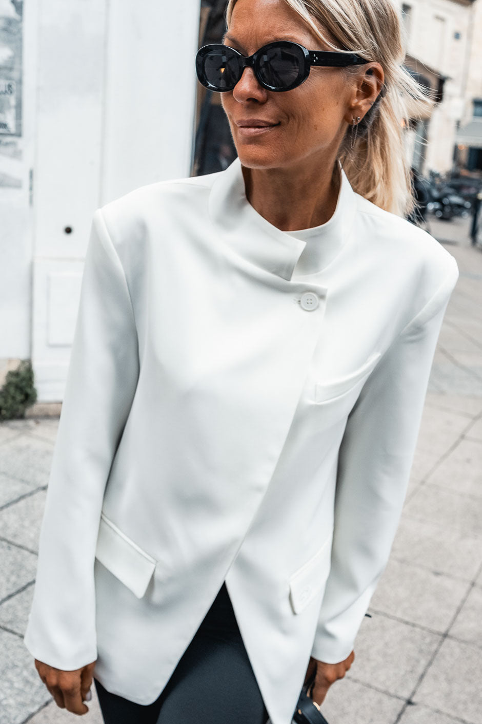 MARLINA WHITE BLAZER