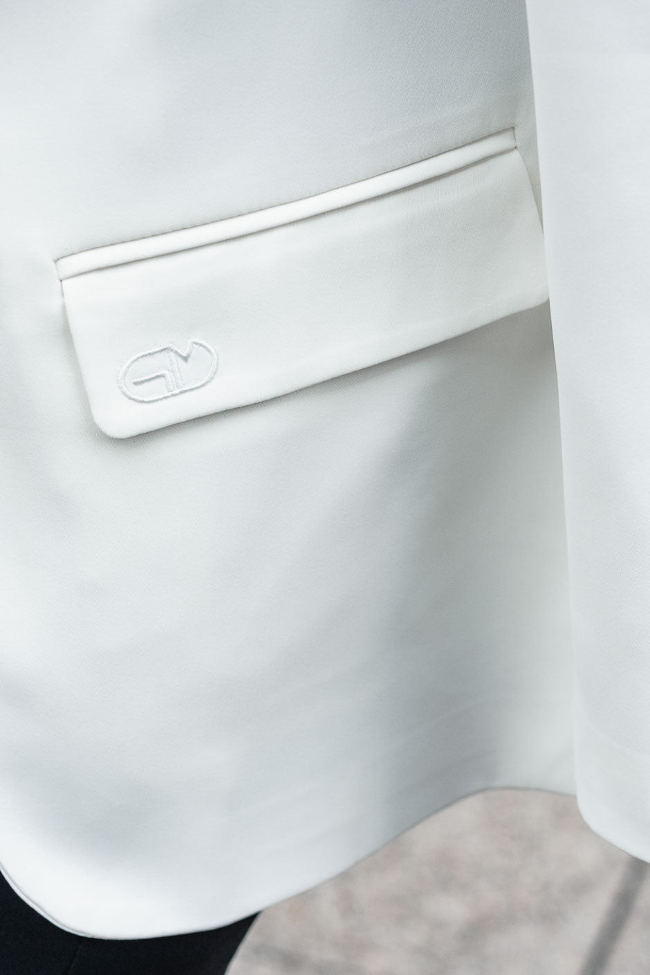 MARLINA WHITE BLAZER