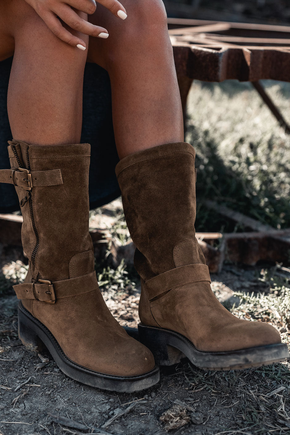 BOOTS BILL TAUPE