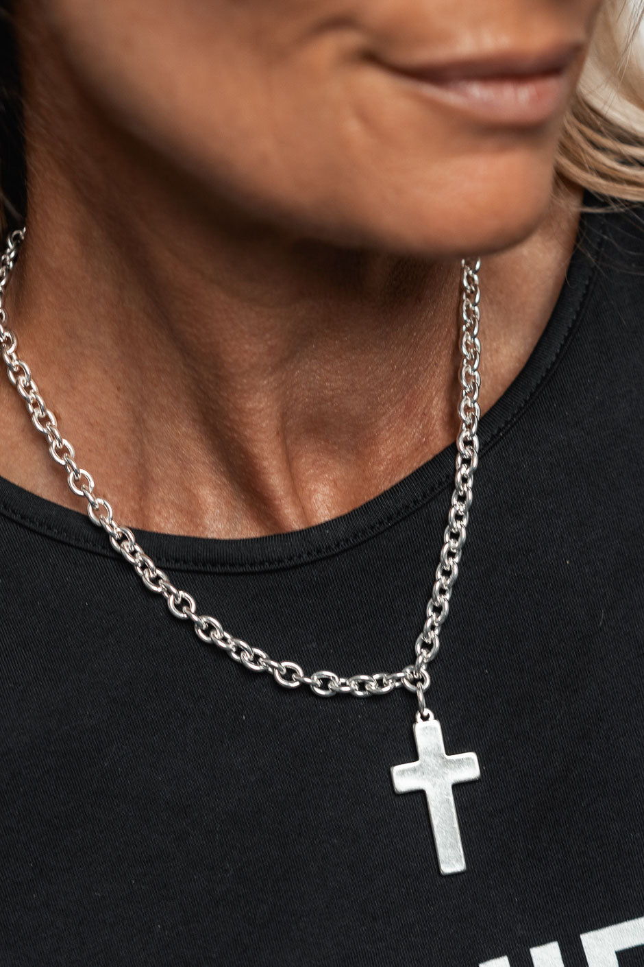 COLLAR CROSSY PLATA