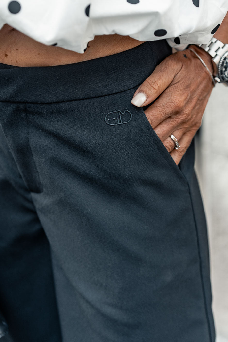 BERMUDA CARBONE NOIR