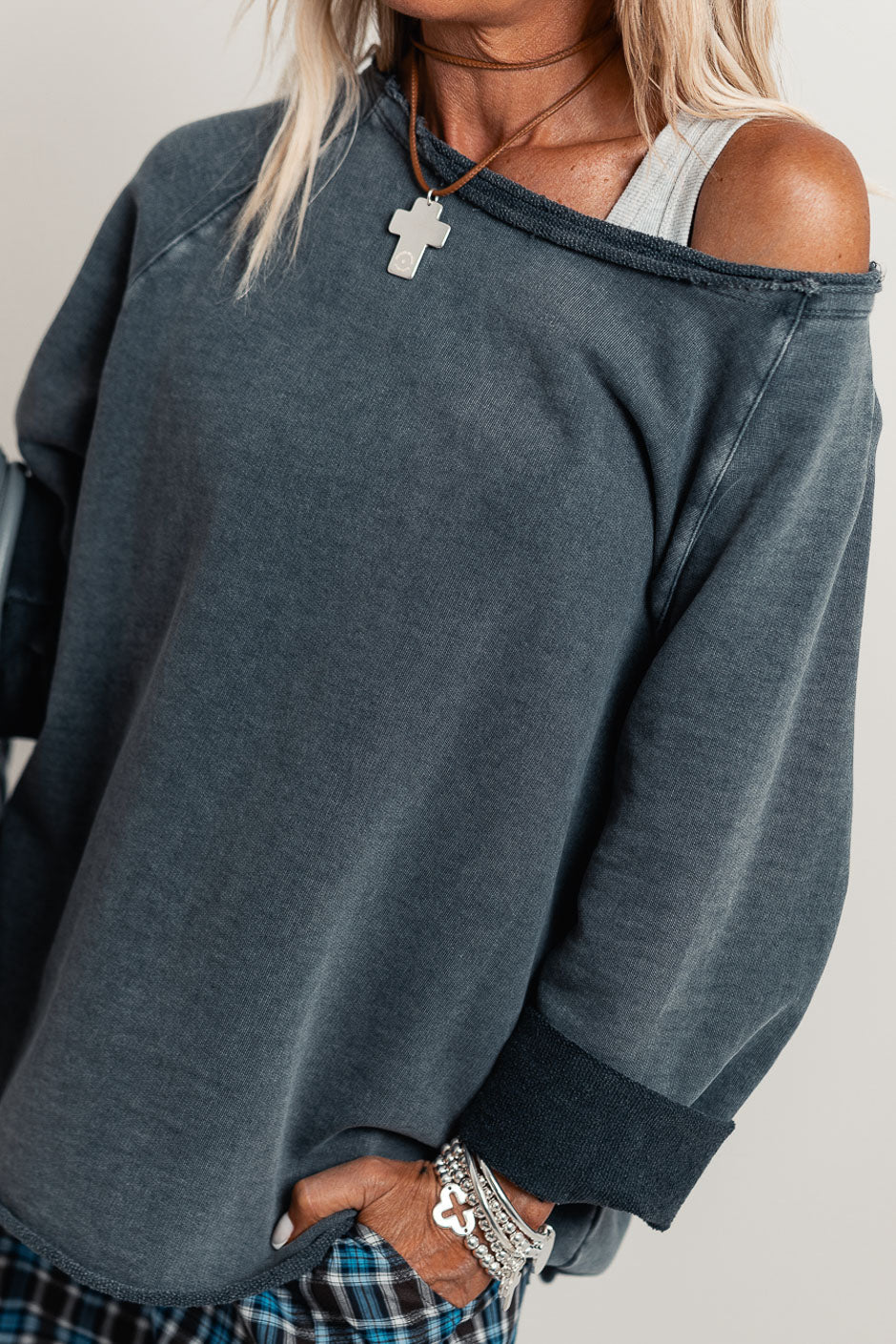 GREY HOLA SWEATSHIRT