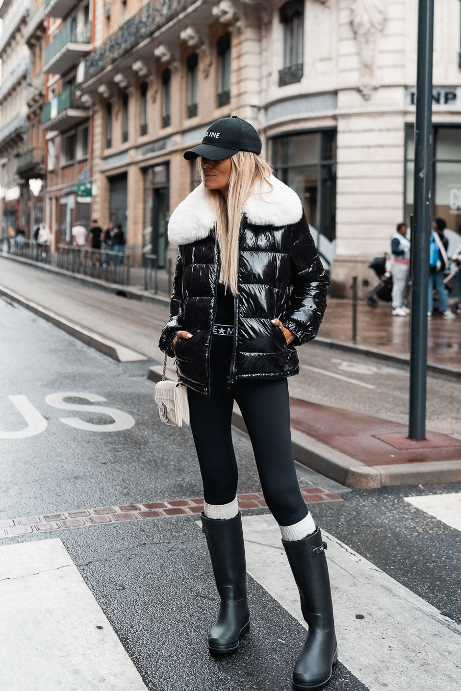 ANORAK CELESTA NEGRO