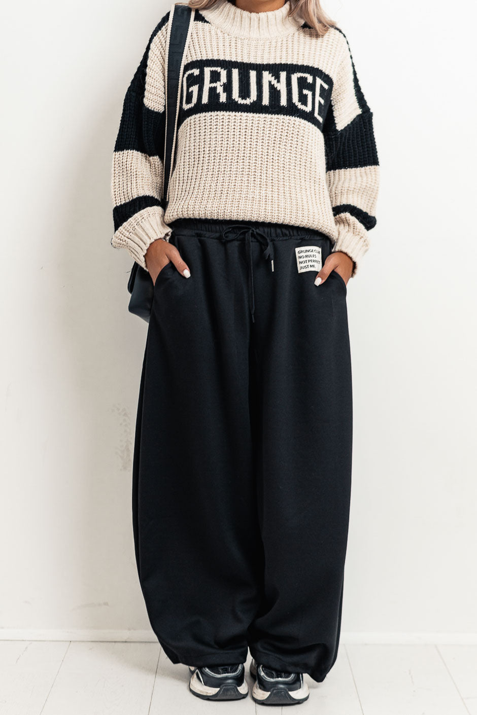 BLACK JOJO JOGGERS