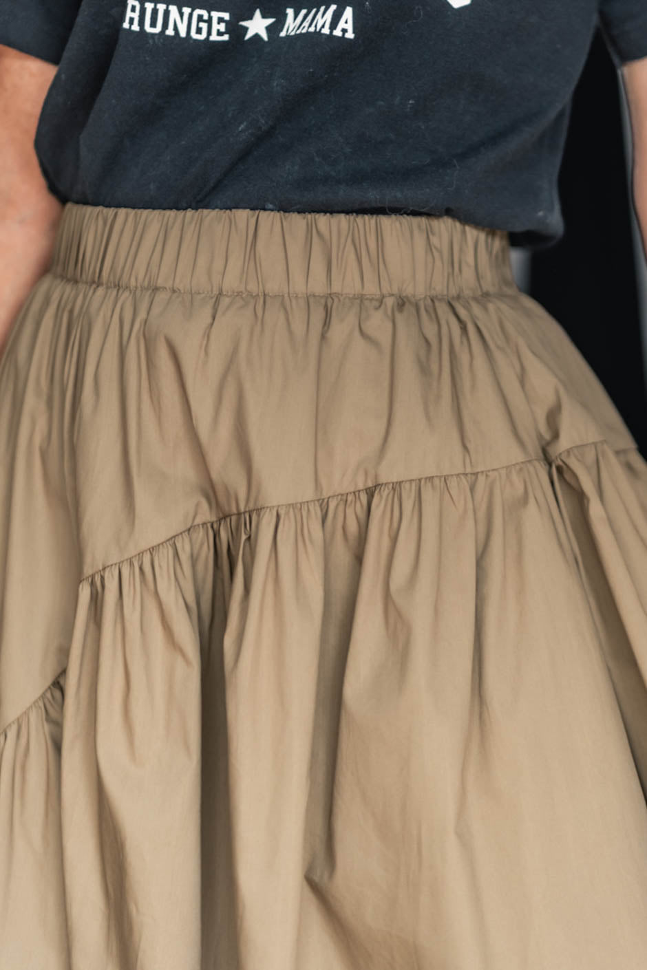 KHAKI ZELKY SKIRT