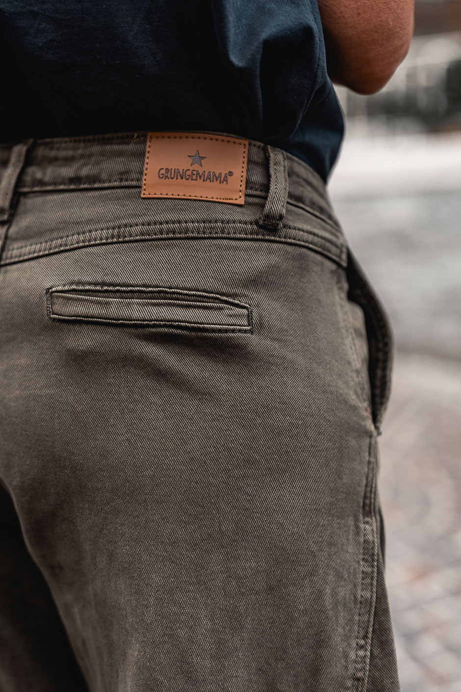 PANTALON CANO KAKI