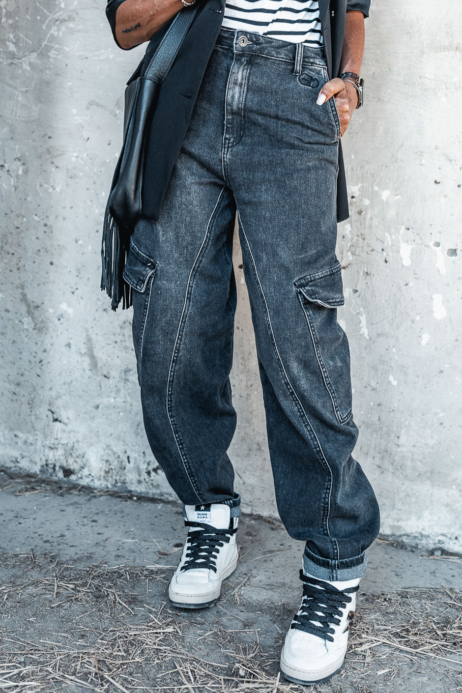 PANTALÓN CANO GRIS