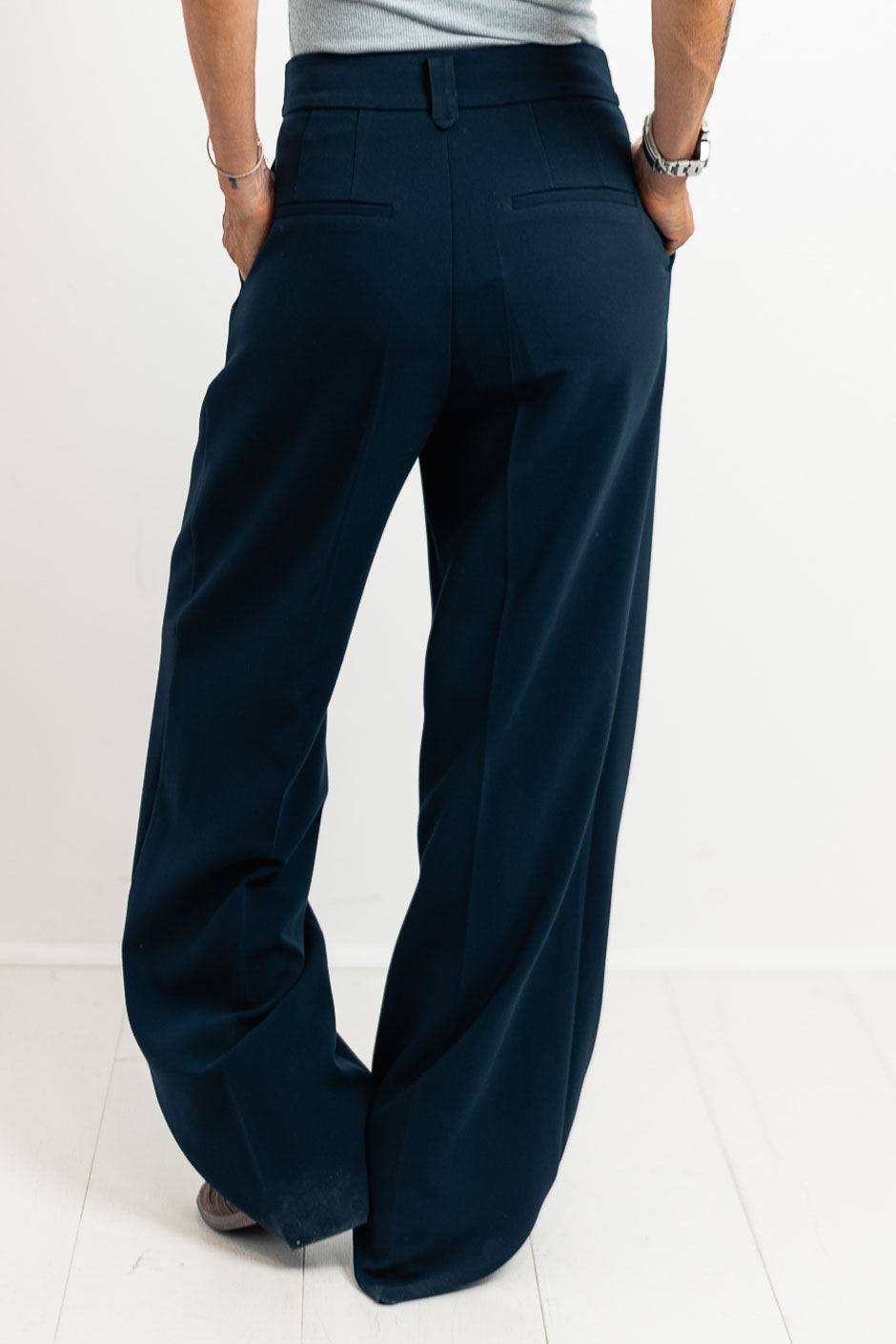 WIRO NAVY TROUSERS