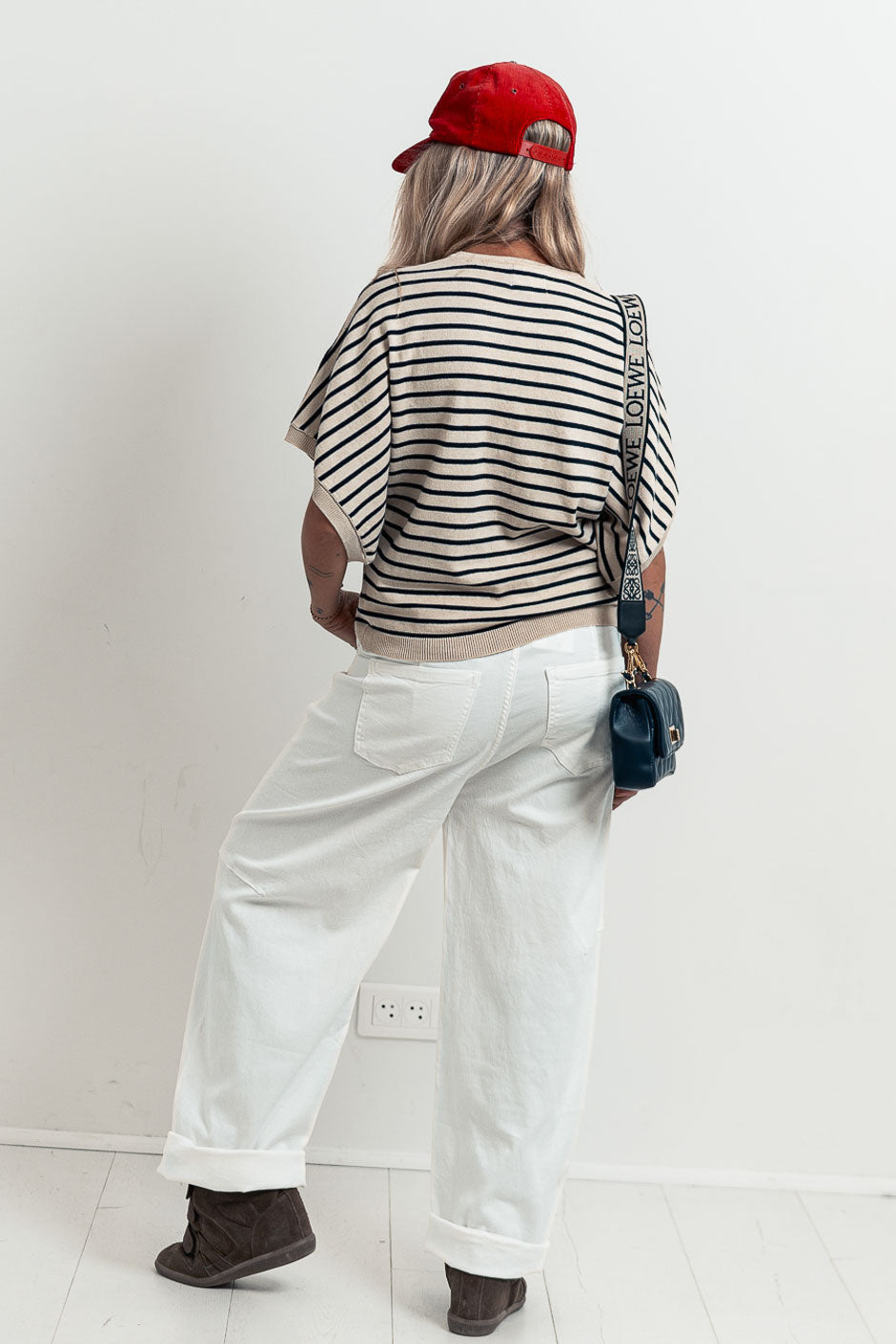 BLACK STRIPED PULLOVER