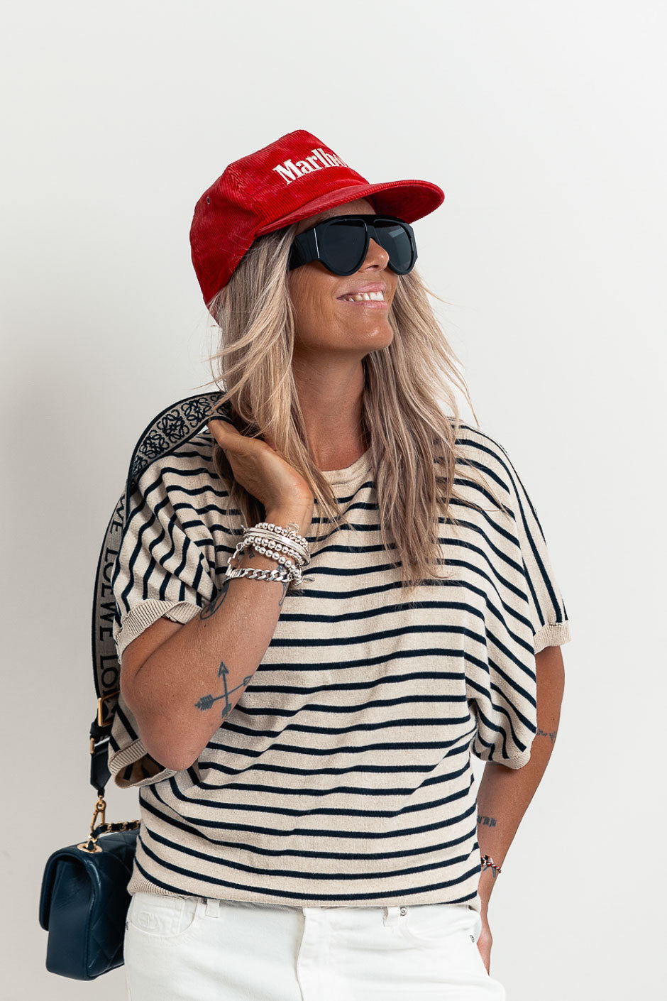 BLACK STRIPED PULLOVER