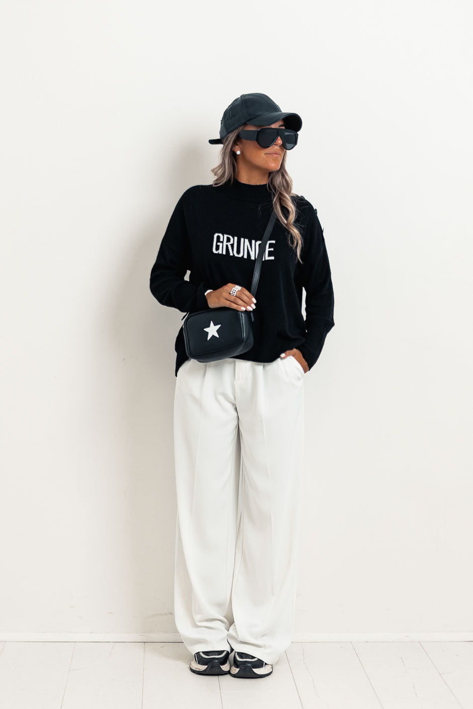 PULL CARLA NOIR