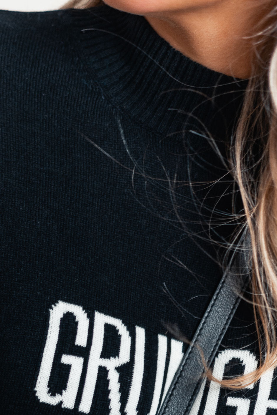 PULL CARLA NOIR