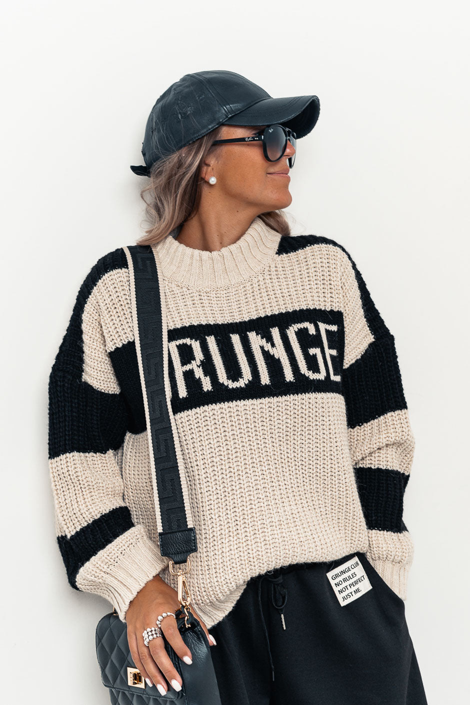 ECRU AND BLACK FOAM KNIT SWEATER