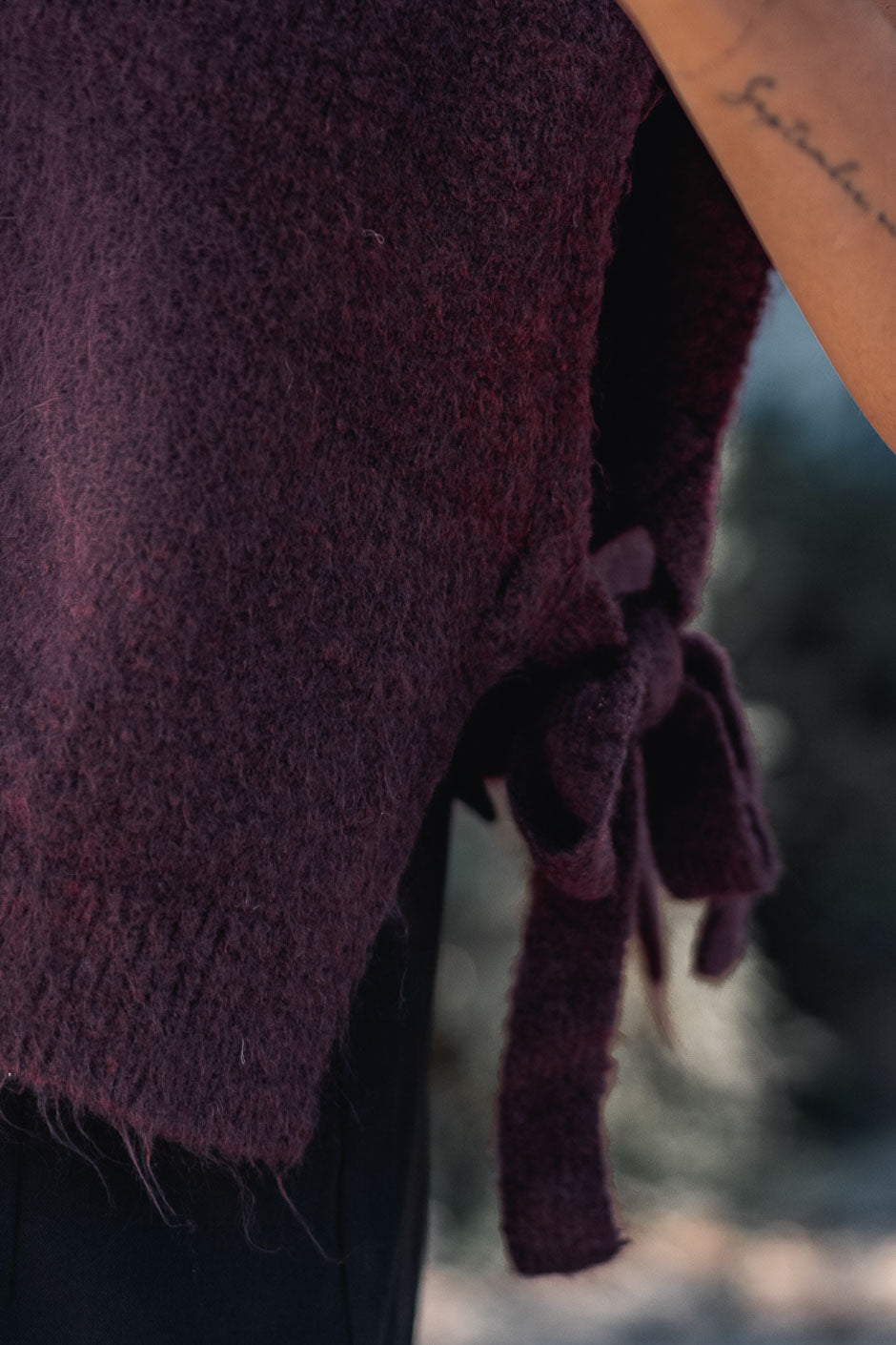 MAYA BORDEAUX SWEATER