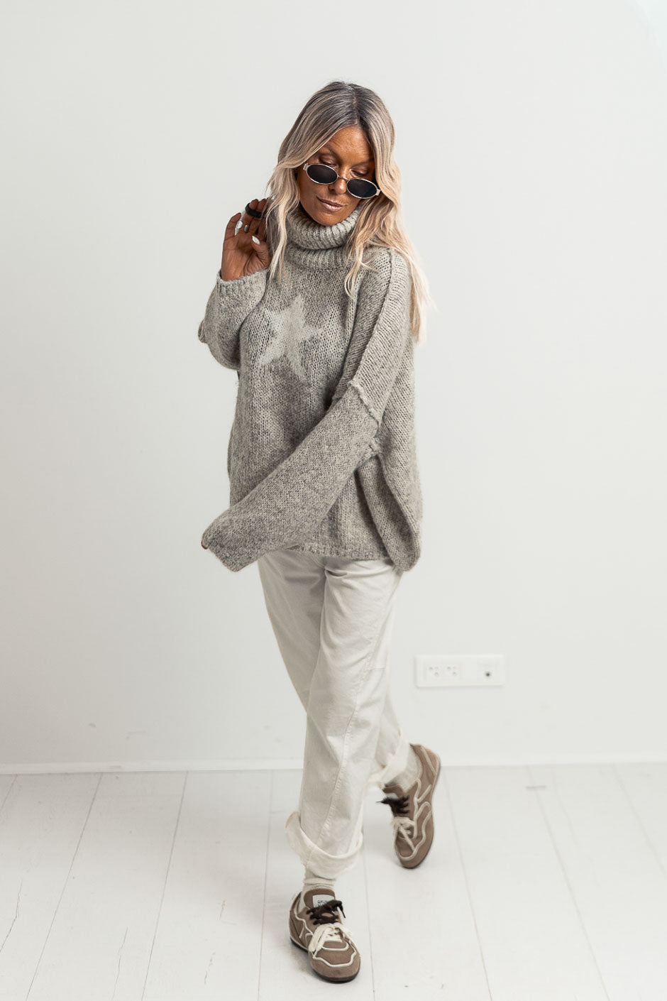 PULL MYLOS STAR BEIGE