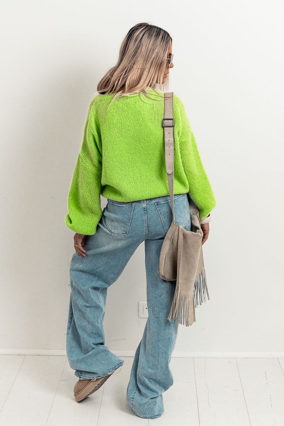NEON GREEN POLA SWEATER