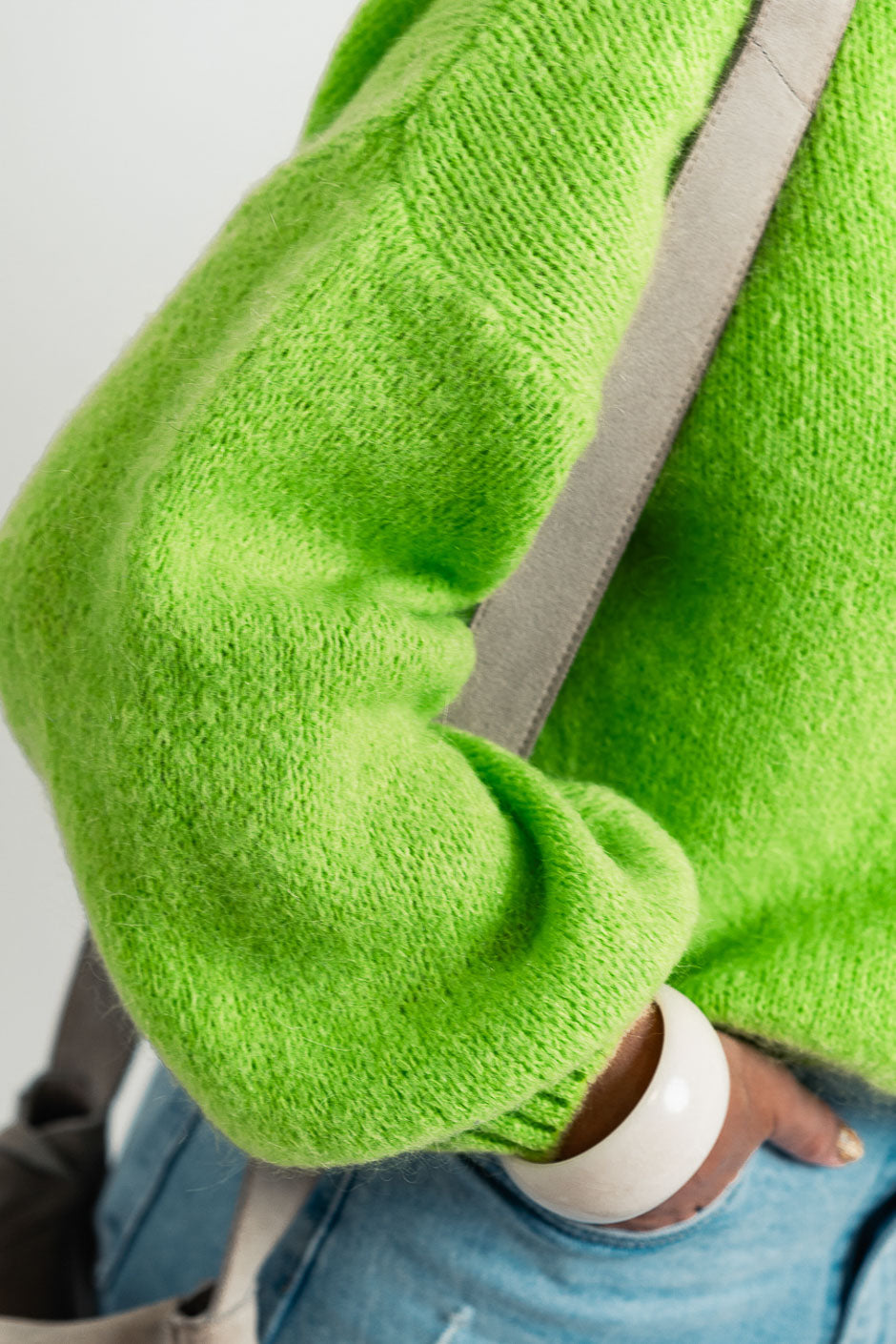 NEON GREEN POLA SWEATER