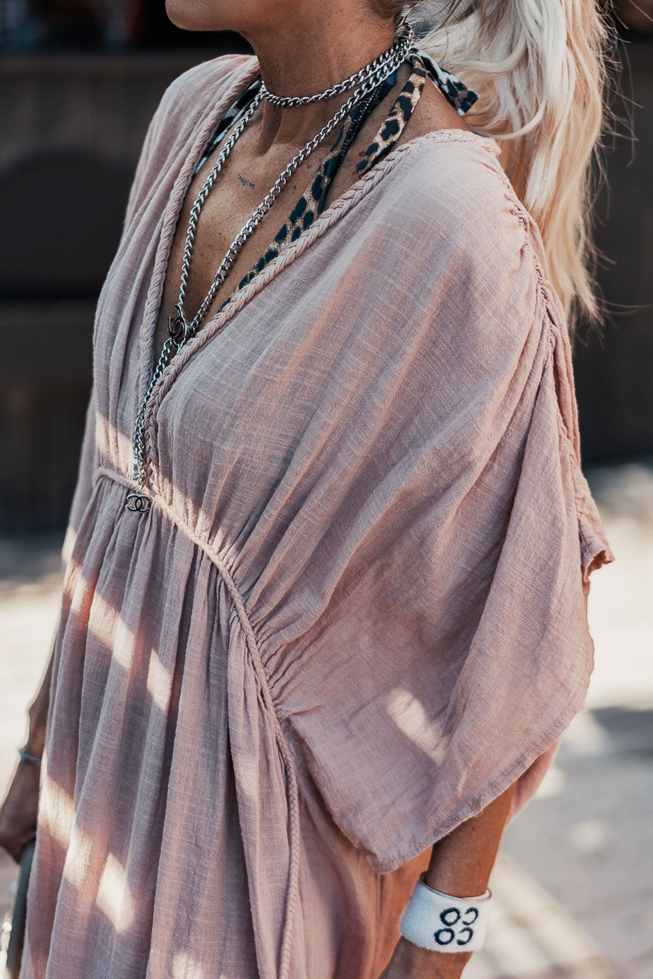 VESTIDO TAYMA ROSA EMBUDECIDO