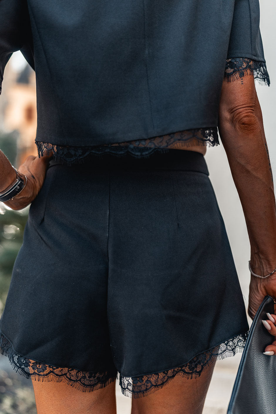 SHORT BLACK PAO