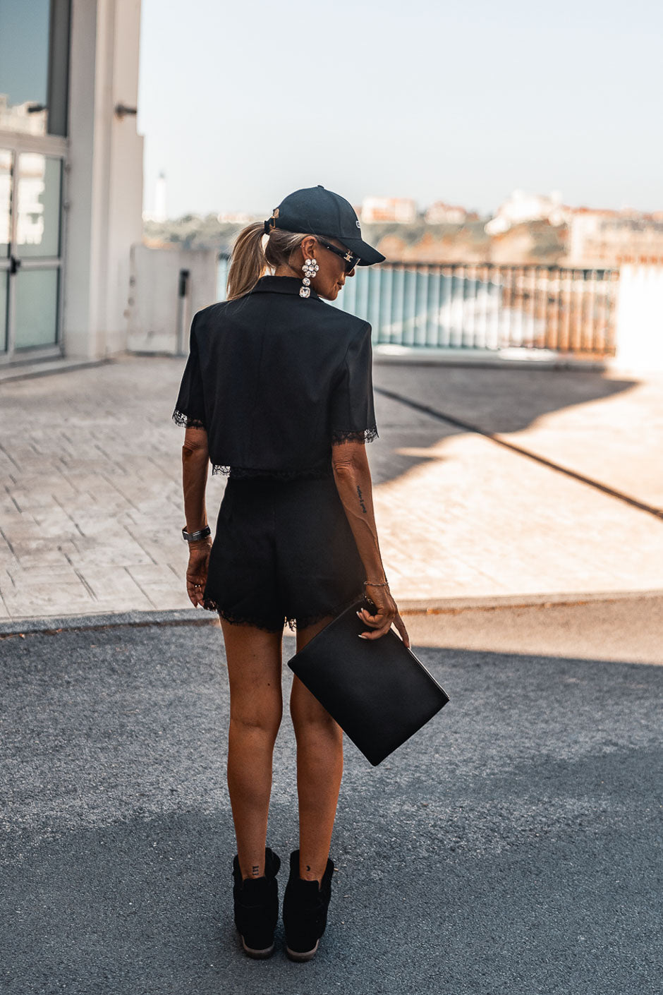 SHORT BLACK PAO