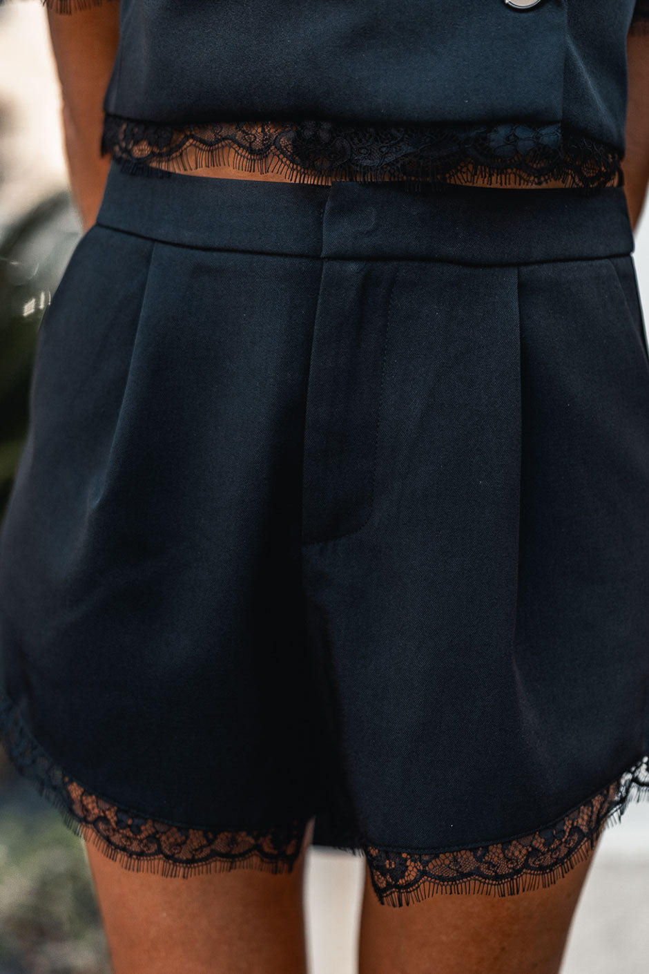 SHORT BLACK PAO