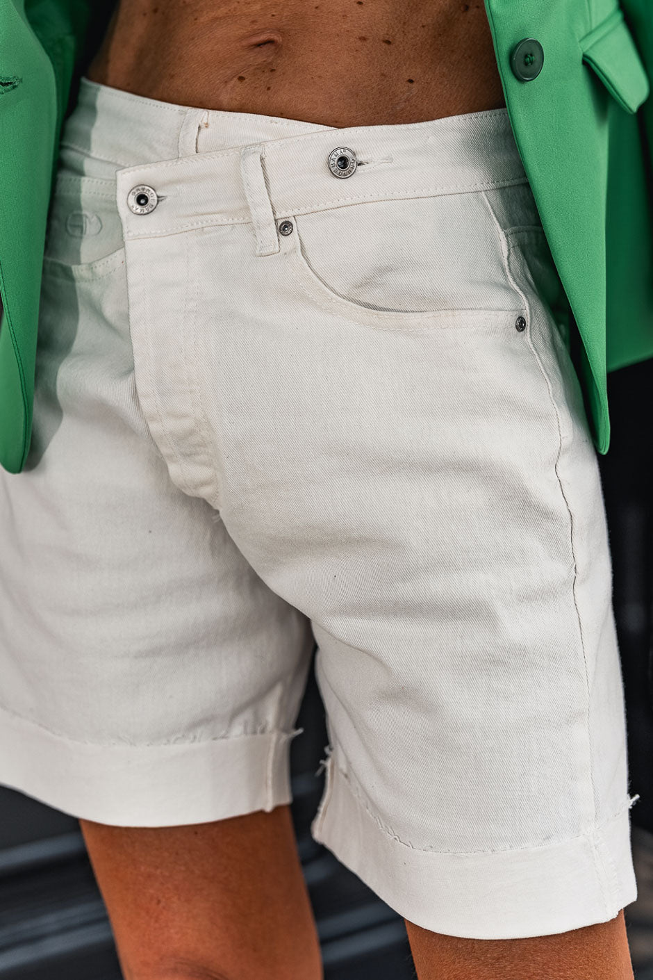 SHORT AARON BLANC