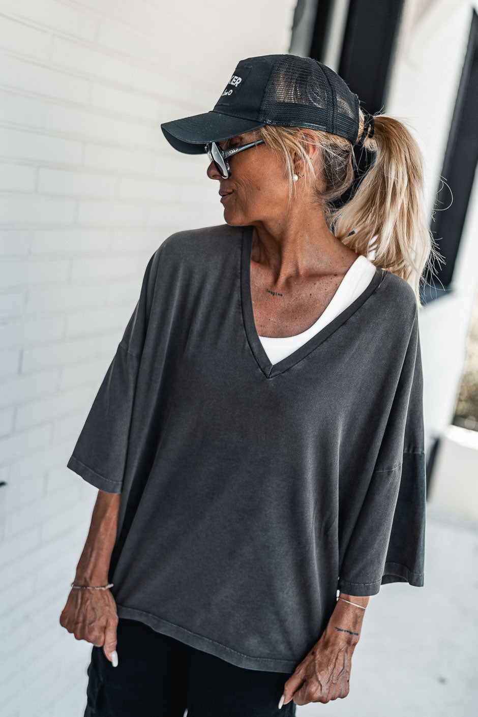 CAMISETA AIDENA ANTRACITA