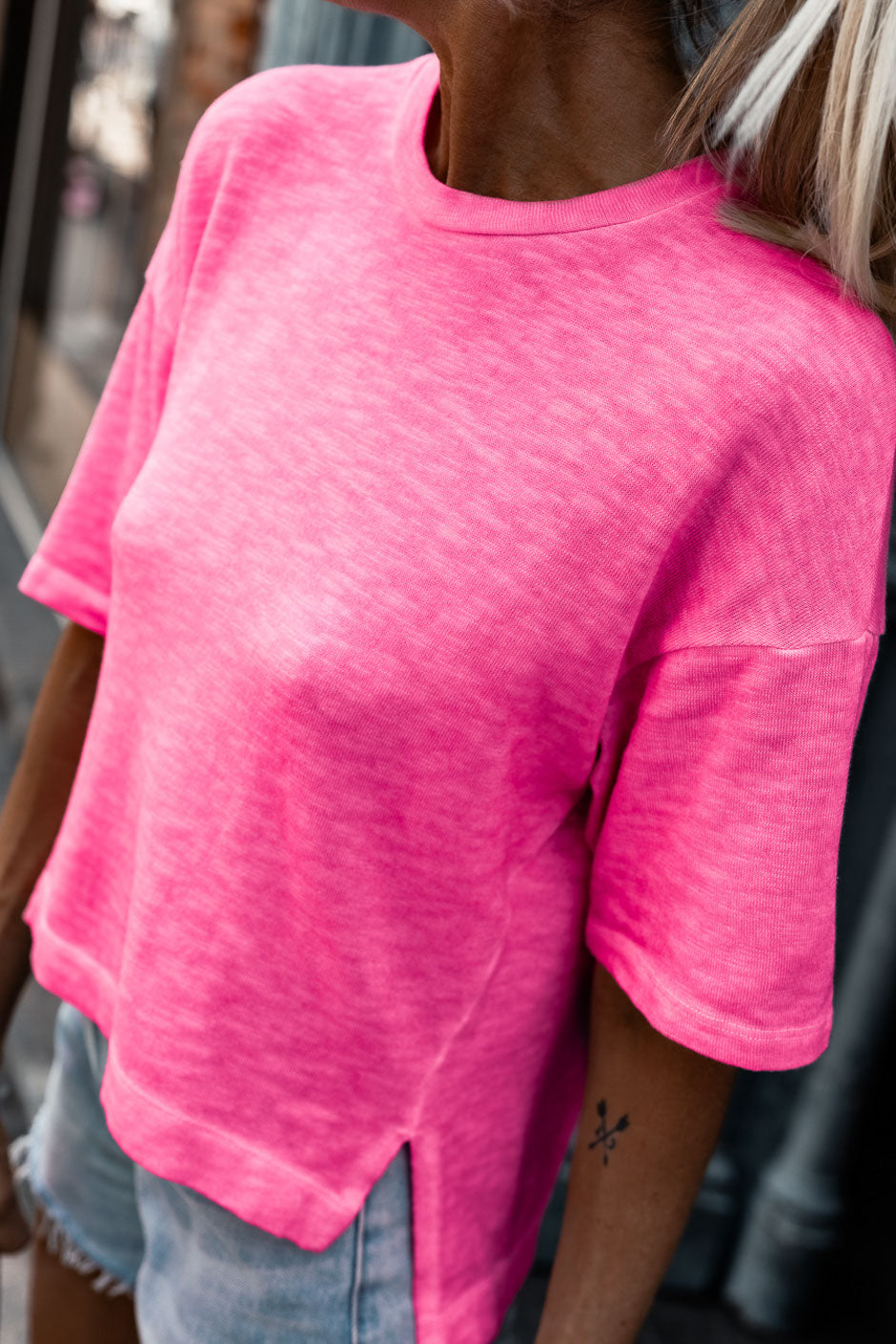 CAMISETA BRYT ROSA FLUOR