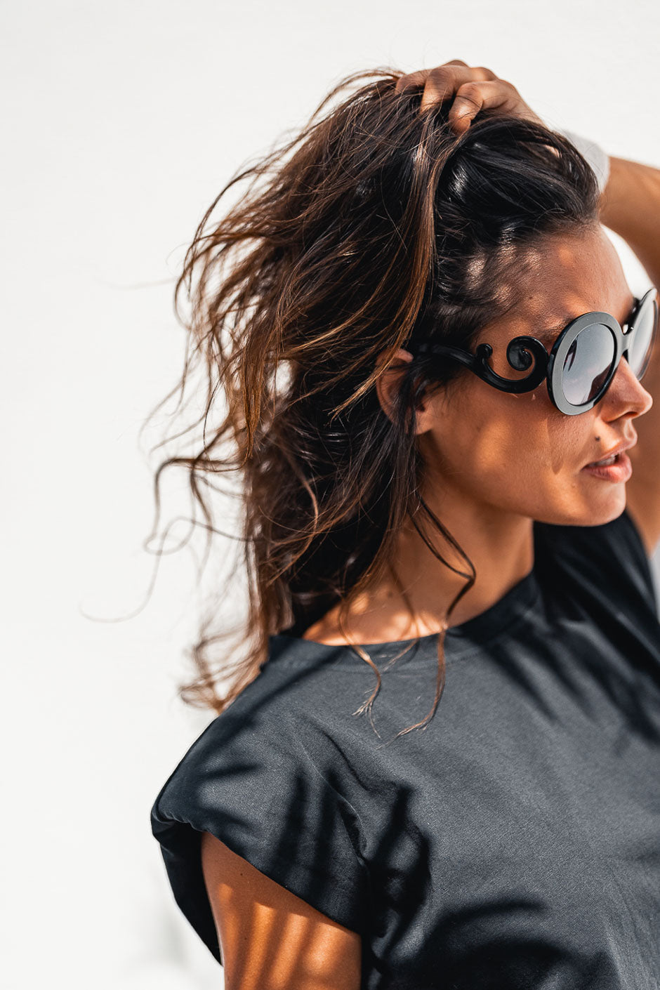PERLA BLACK T-SHIRT