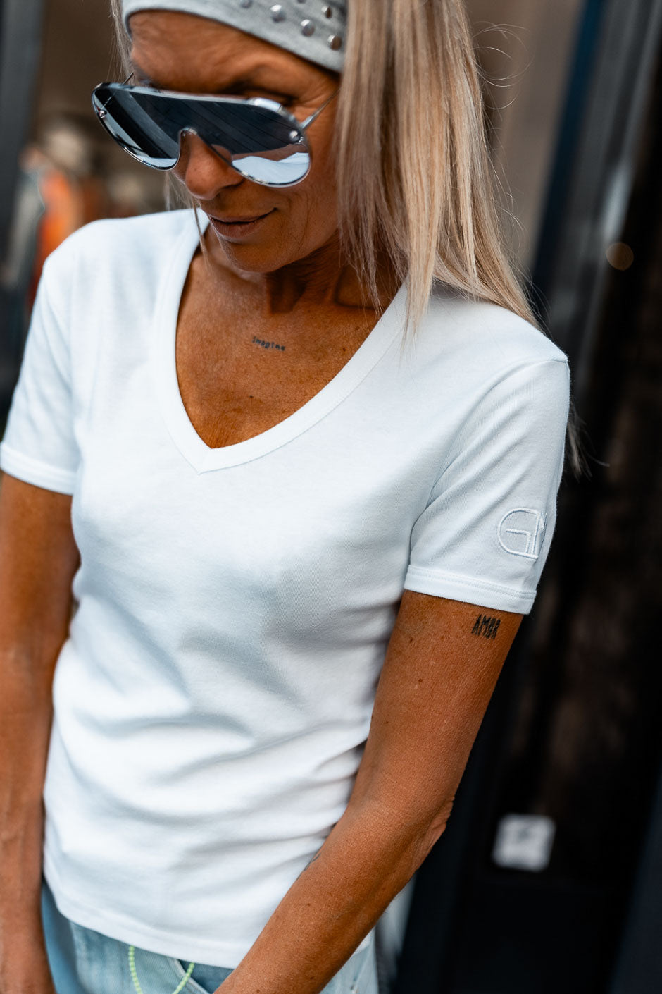 IZA WHITE T-SHIRT
