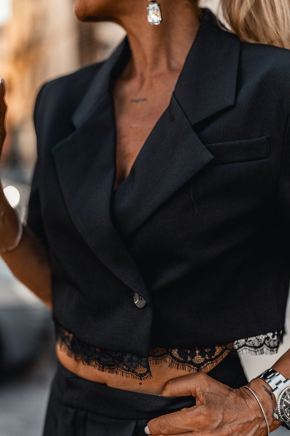 BLACK PAO JACKET