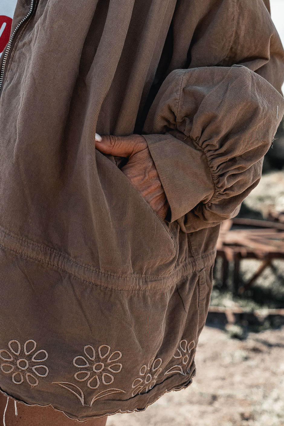 BEIGE FLAG JACKET