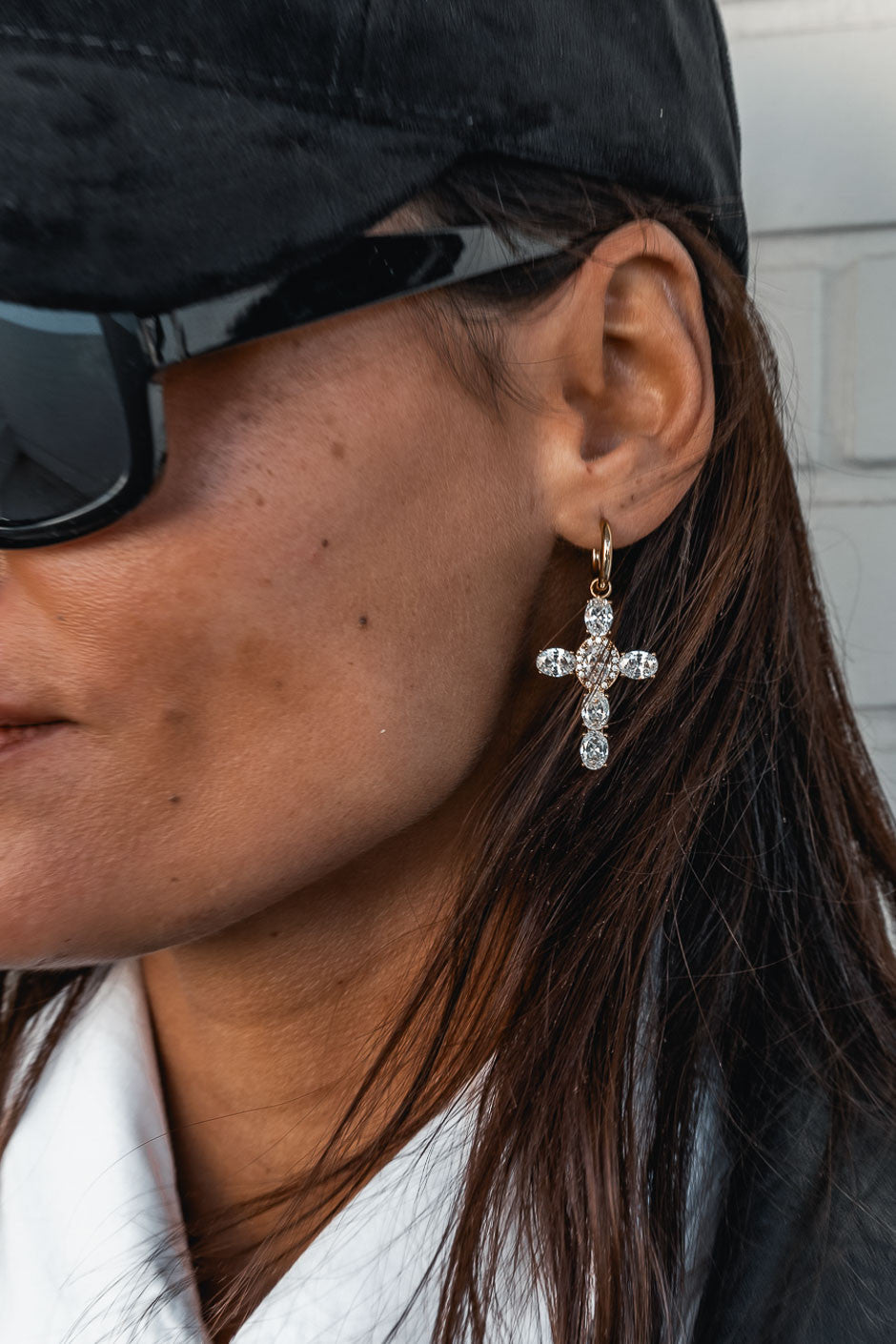 Boucles d'oreilles Madone strass