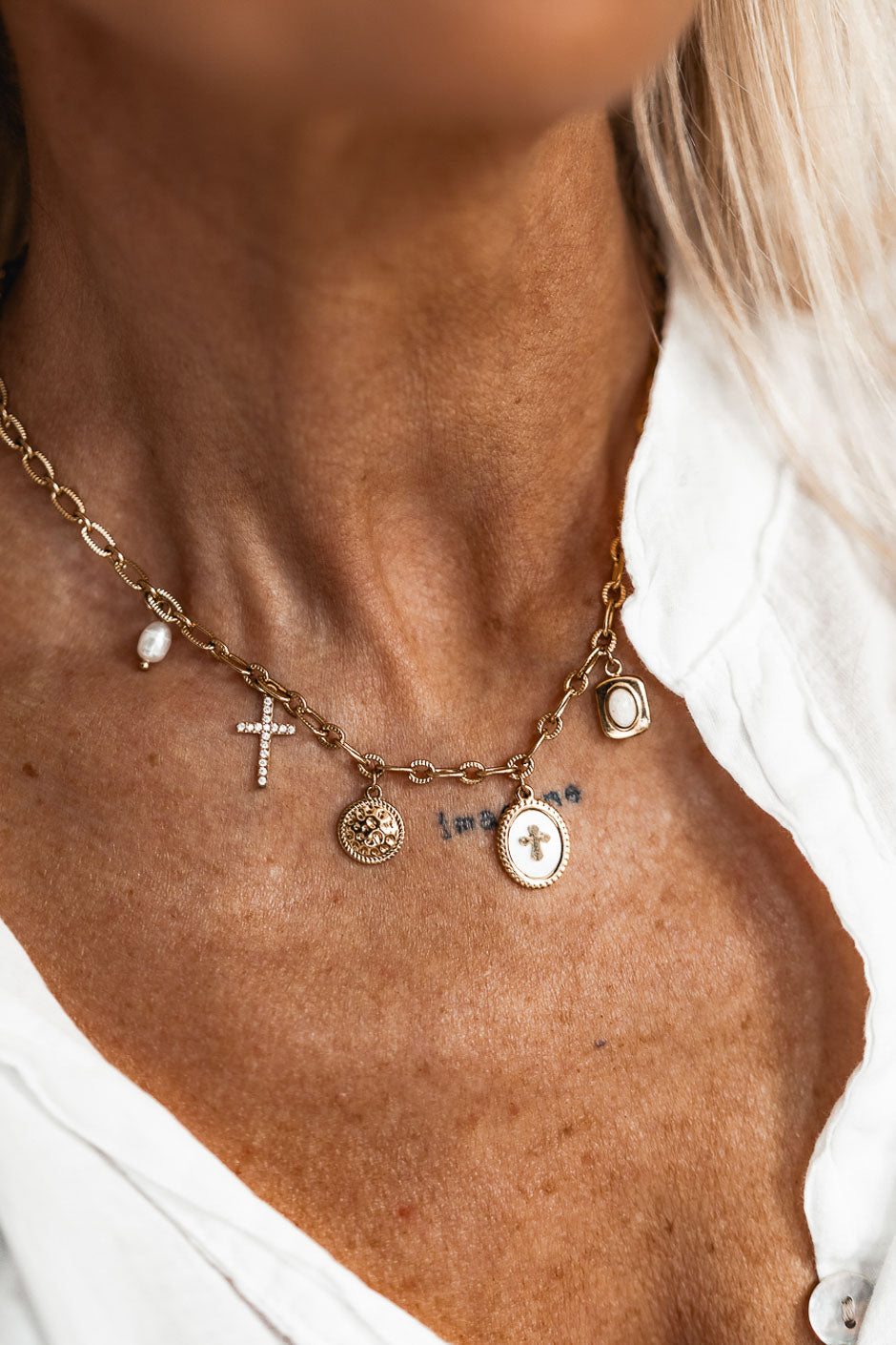 ORLA GOLD NECKLACE