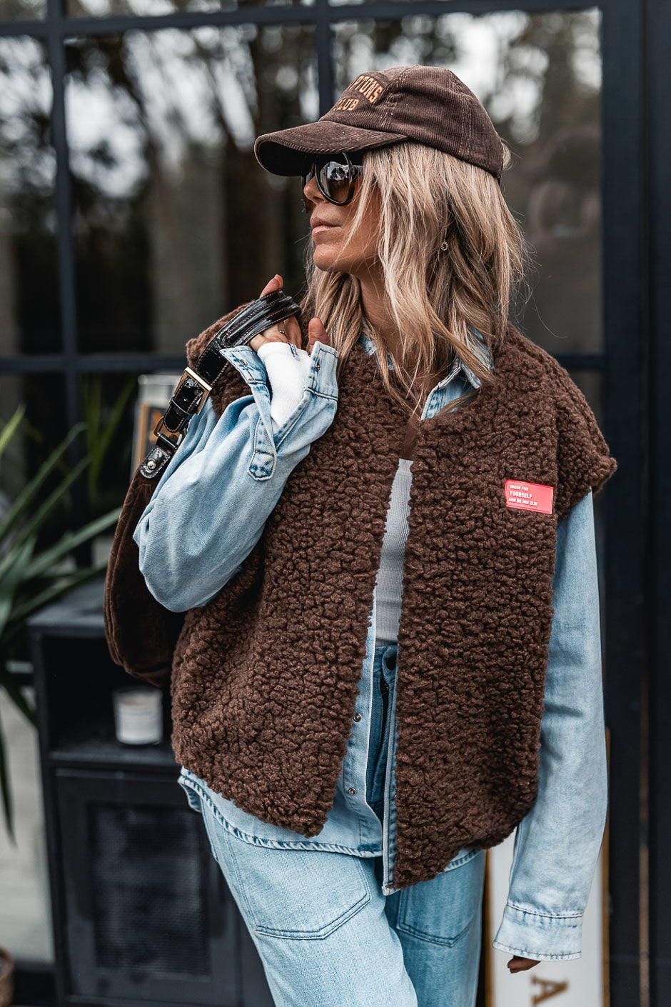 MATHIS BROWN VEST