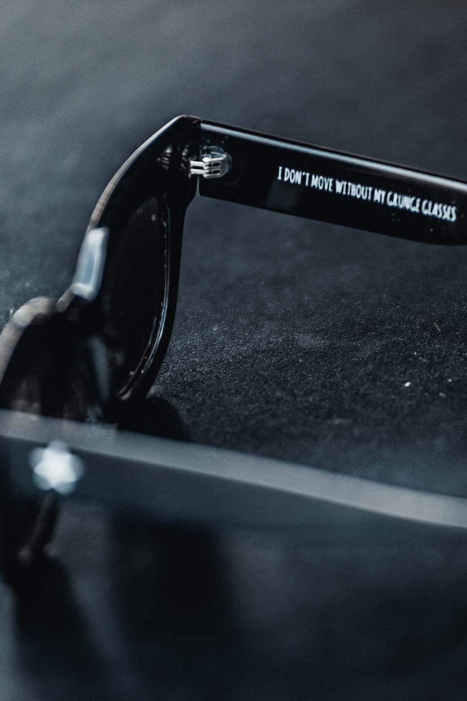 Lunettes de soleil Grungemama Ellen noir