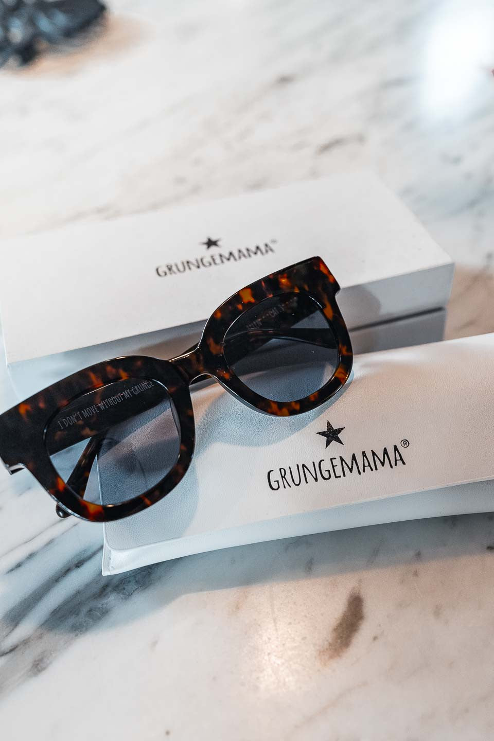 Lunettes de soleil Grungemama Ellen écaille