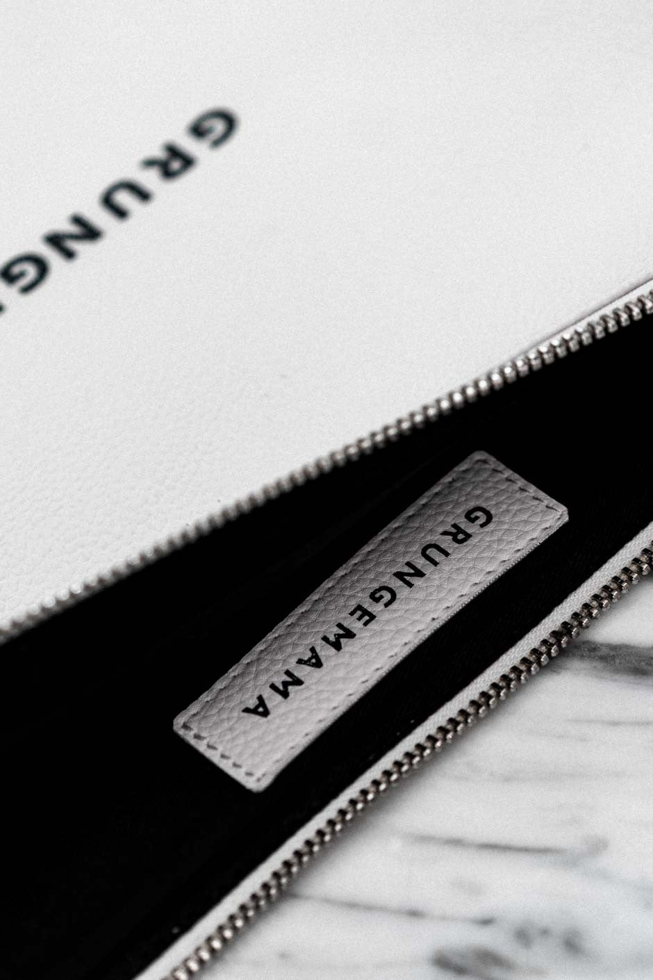 Pochette Grungemama Big Worky blanc