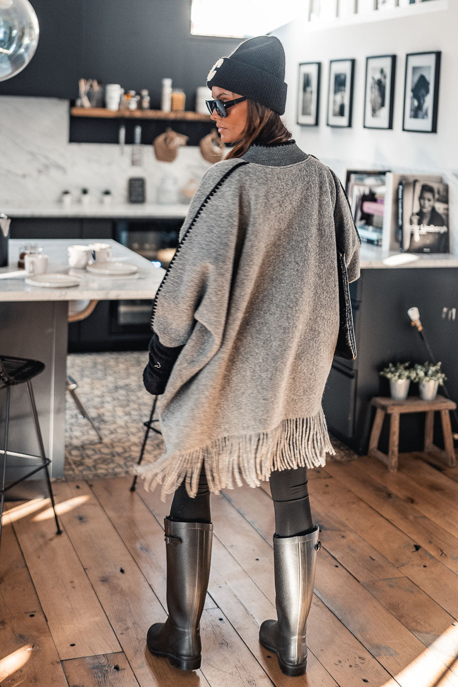 Grungemama Chelly grey poncho