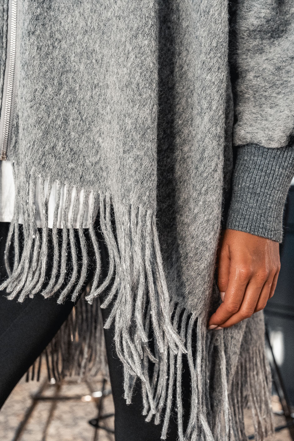 Grungemama Chelly grey poncho