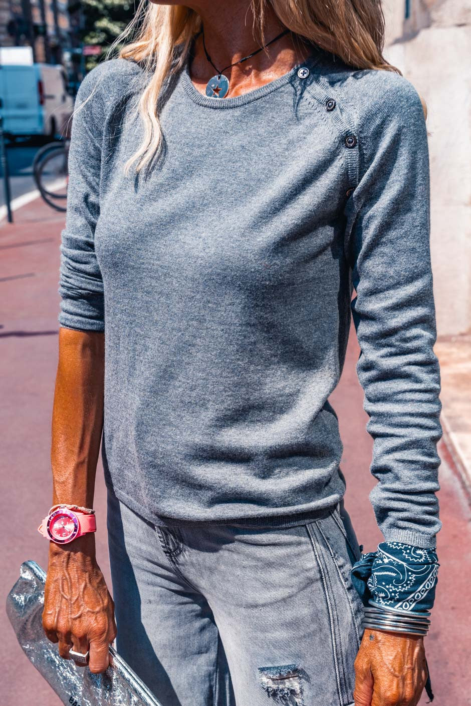 Pull Grungemama Nate gris