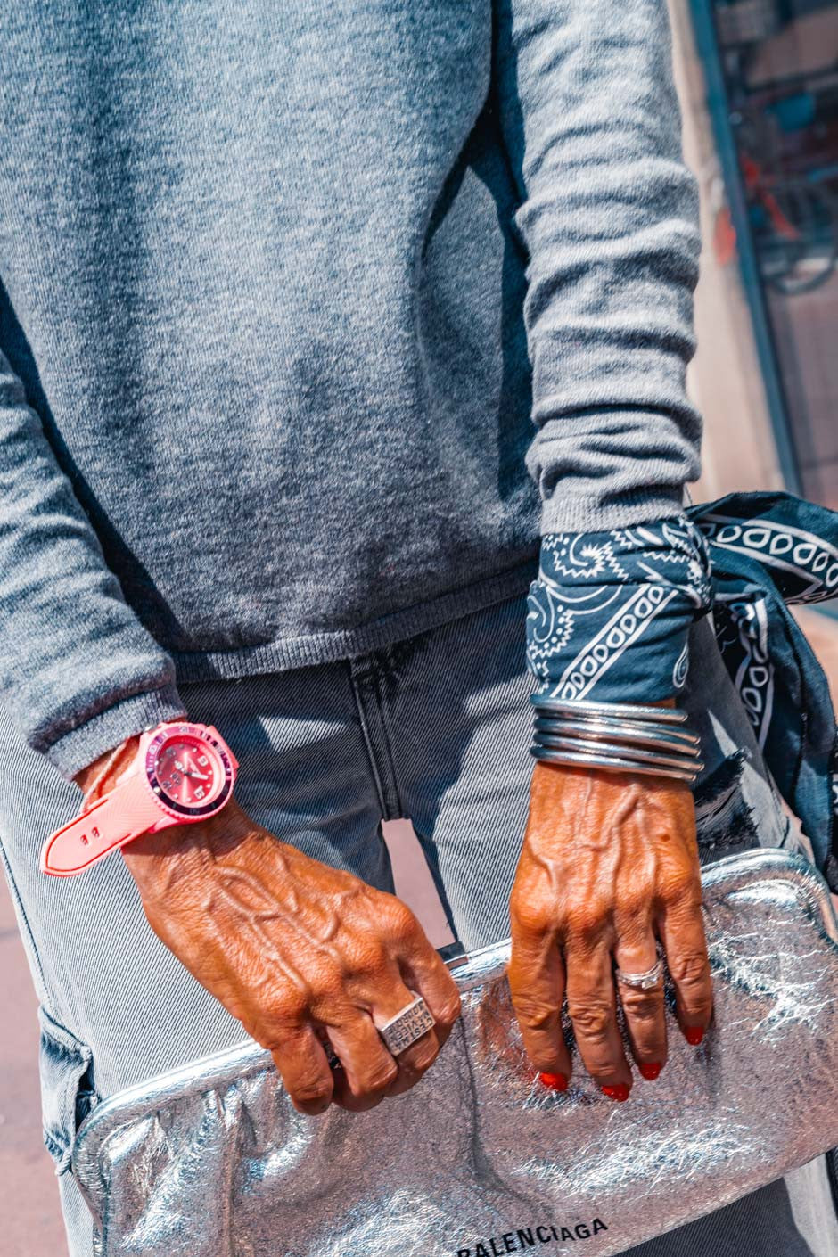 Pull Grungemama Nate gris