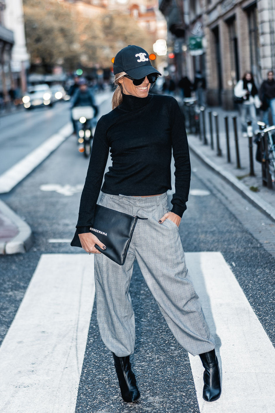 Pull Lexie noir – GRUNGEMAMA