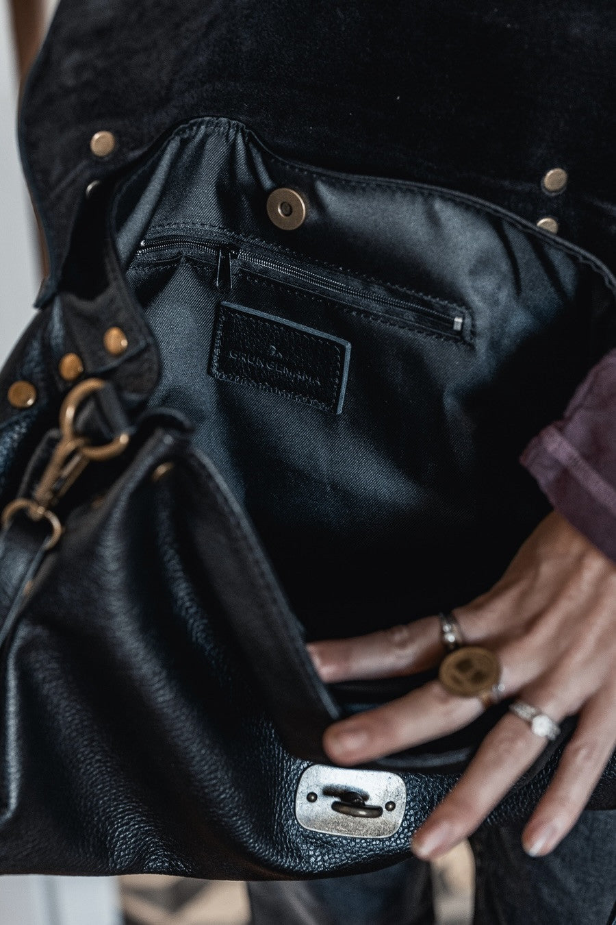 Sac Grungemama Lounya noir-100%CUIR