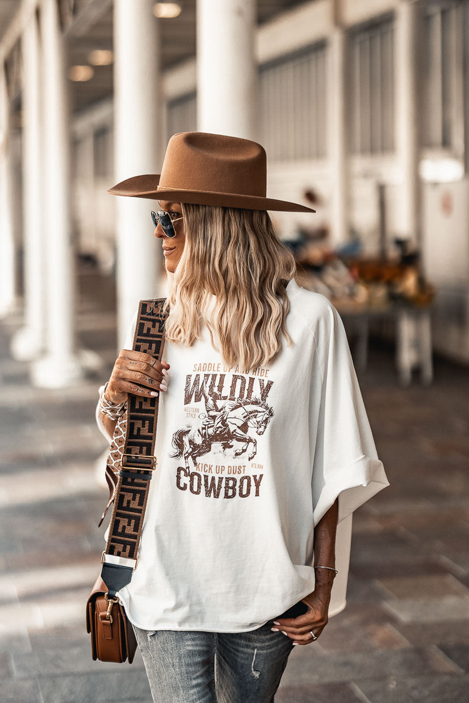 T-shirt Wildly blanc