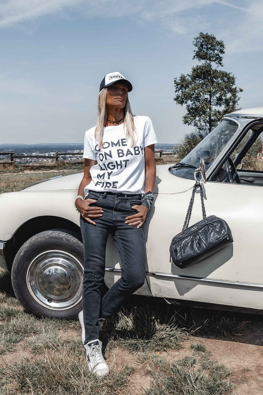 TEESHIRT COME ON BABY blanc inscription noir